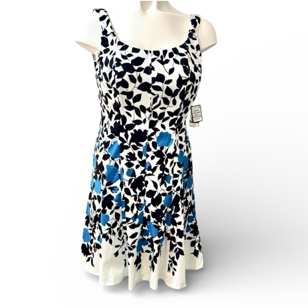 Nine West Floral Sleeveless Dress in Black, Blue, and White Size 12 NWT